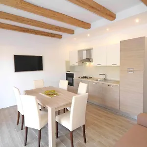 https://residence-tanaunella.in-sardinia.net